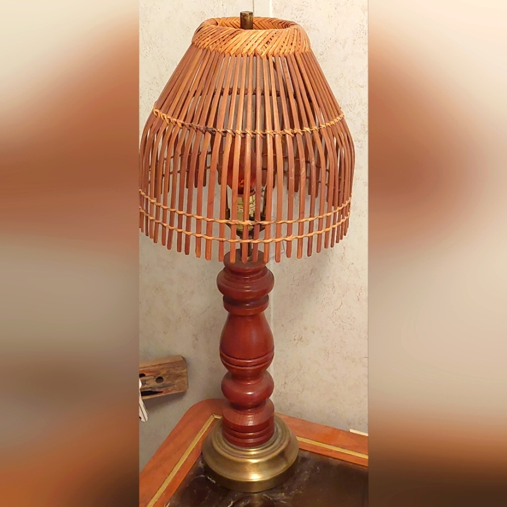 Midcentury rattan shade lamp excellent condition. Smoke free home